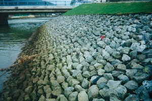 甲女川03